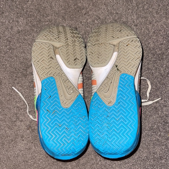 Nike LeBron Multicolor Sneakers - Picture 7 of 7